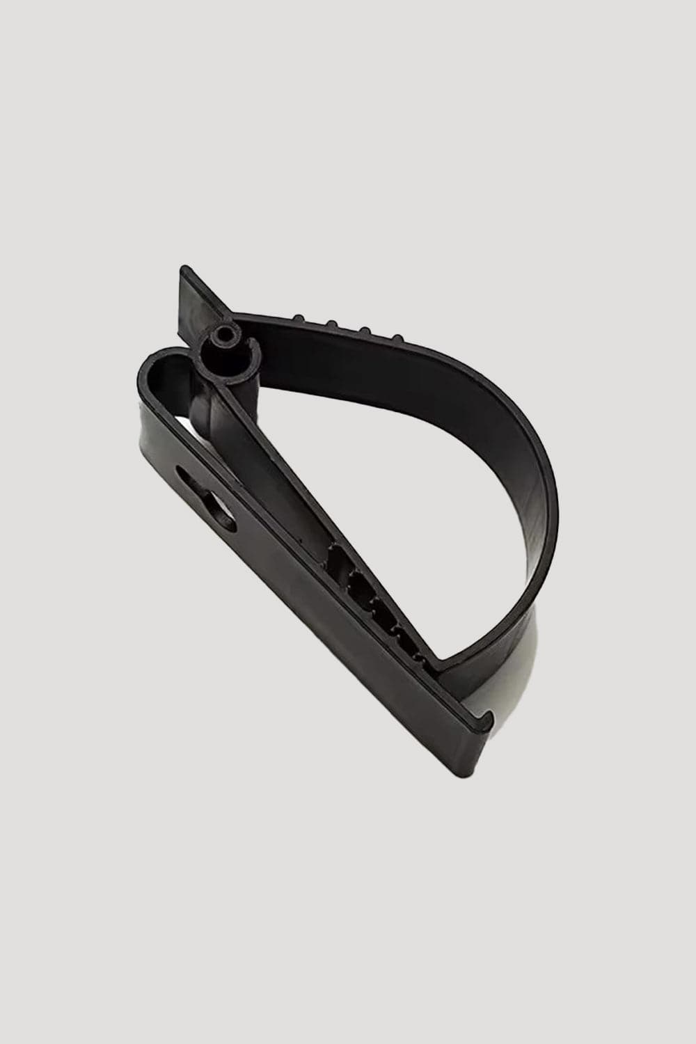 Clip Abrazadera Porta Casco Negro Peregrin